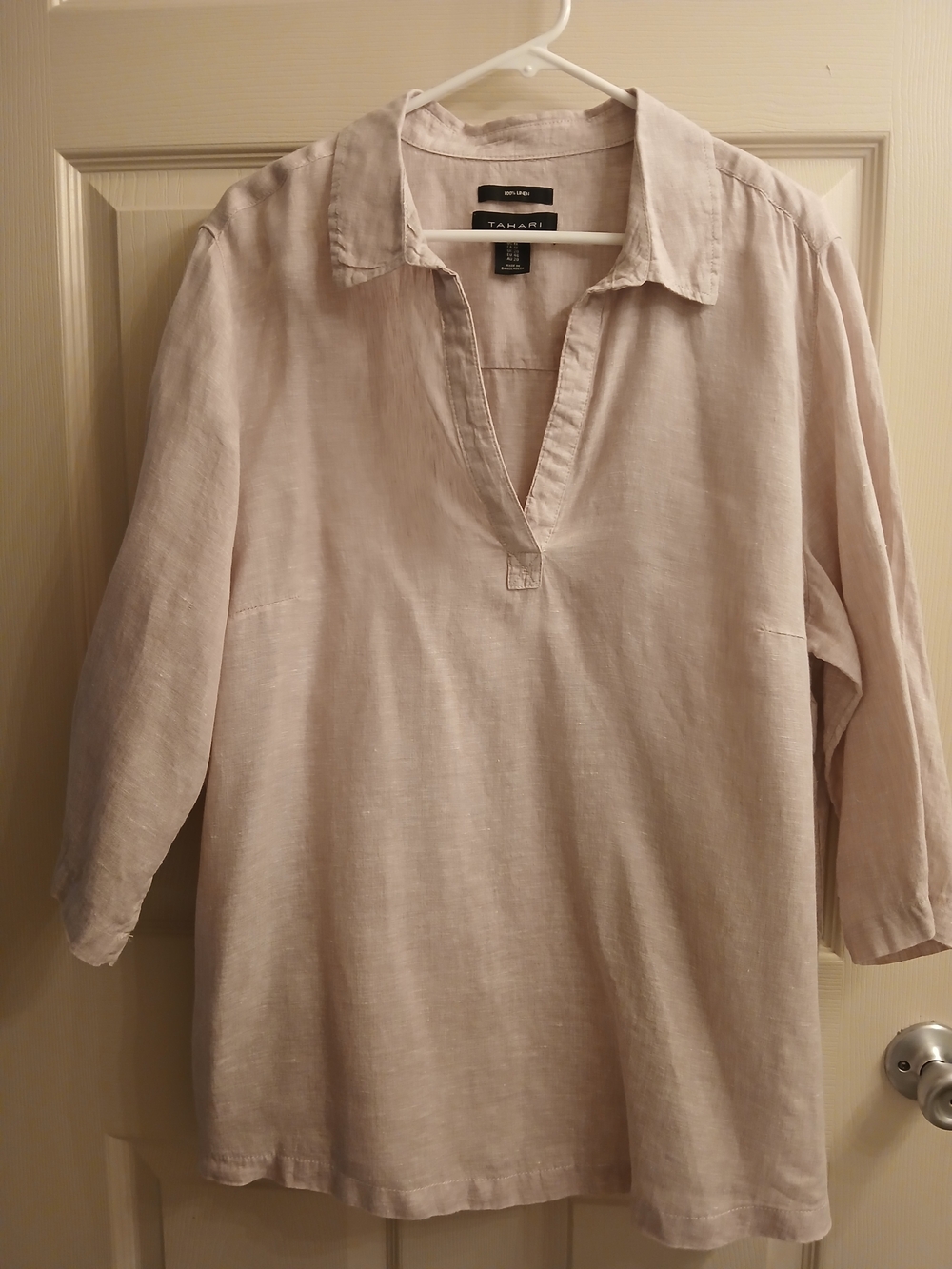 Tahari Woman’s Light Pink Linen Shirt